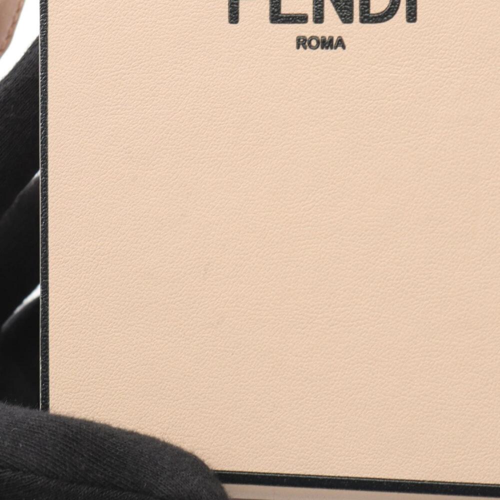 FENDI Bag - Picture 5 of 8